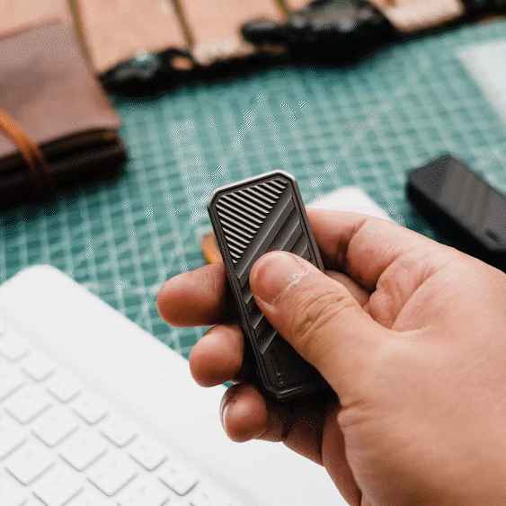 DeckShiv - A Magnetic Fidget Slider Utility Knife